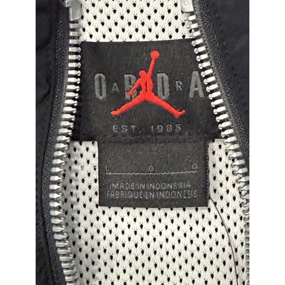 Nike Air Jordan Essentials Woven Warm-Up Jacket Black Mens Large DV7624-010